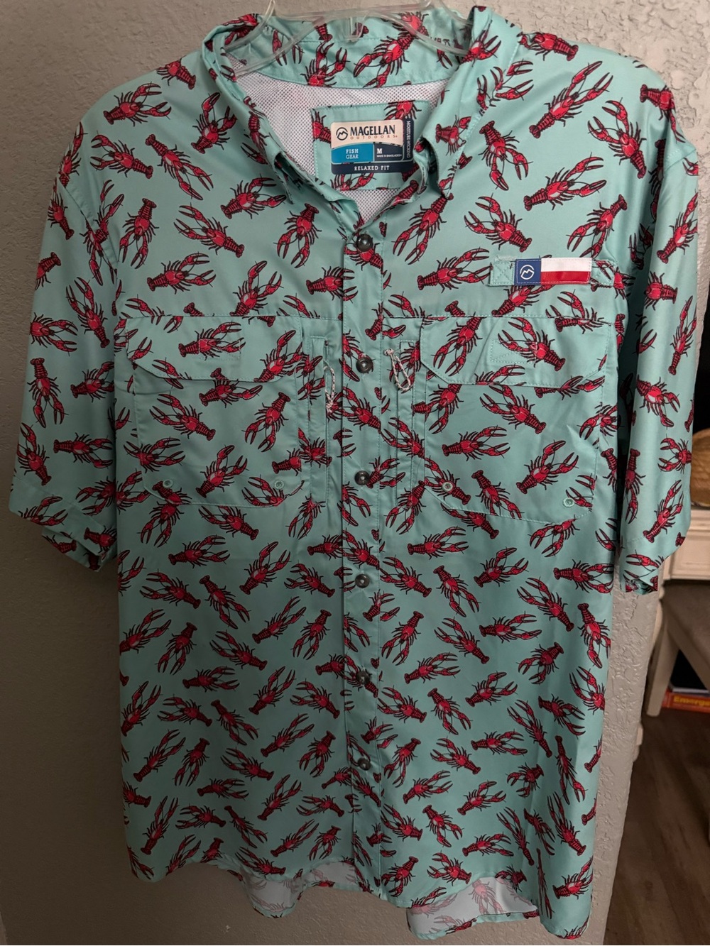 Magellan Outdoors Aqua Button-Up Shirt with Red Crawfish Print